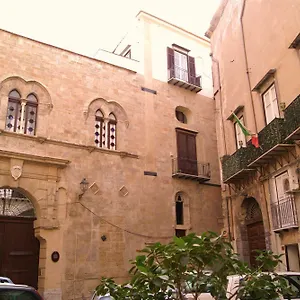 Beeclaire Apartment